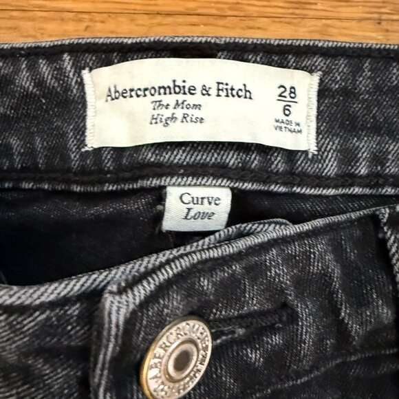 Abercrombie & Fitch The Mom High Rise Jeans | Curve Love | Gray/Black | Size 28 - Picture 3 of 7